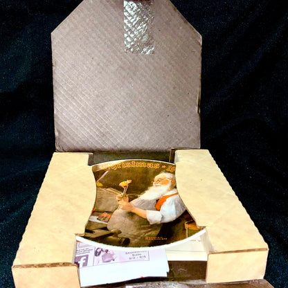Norman Rockwell Santa in His Workshop Vintage 1984 Limited Edition Collector Plate
