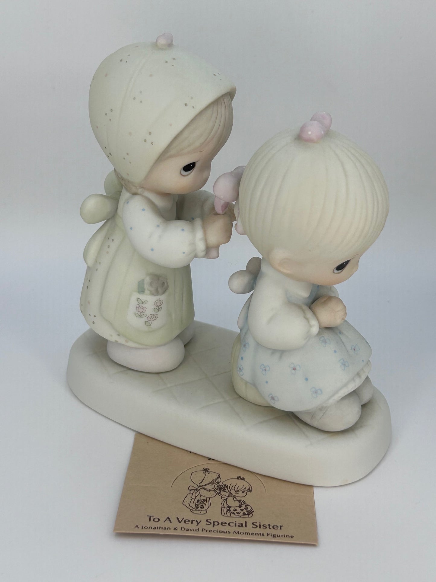 Precious Moments Vintage 1983 To A Very Special Sister Porcelain Figurine Orig Box
