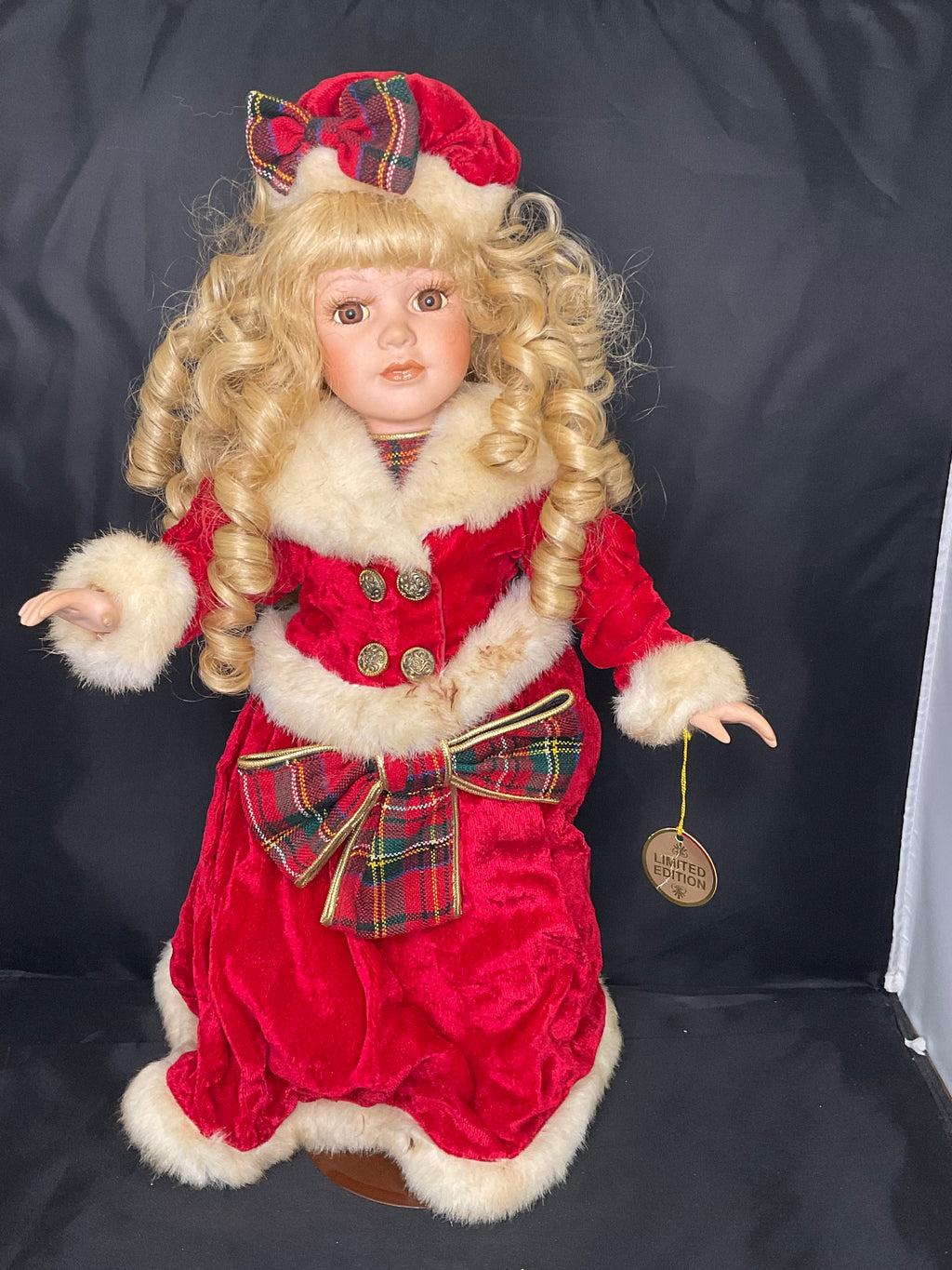 Classic Treasure -Genuine Fine Bisque Porcelain Special-Edition Christmas Doll