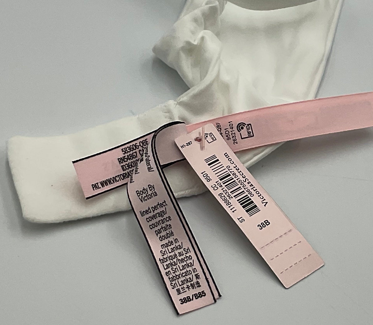 Victoria's Secret Body by Victoria Lined Perfect Coverage Bra size 38b