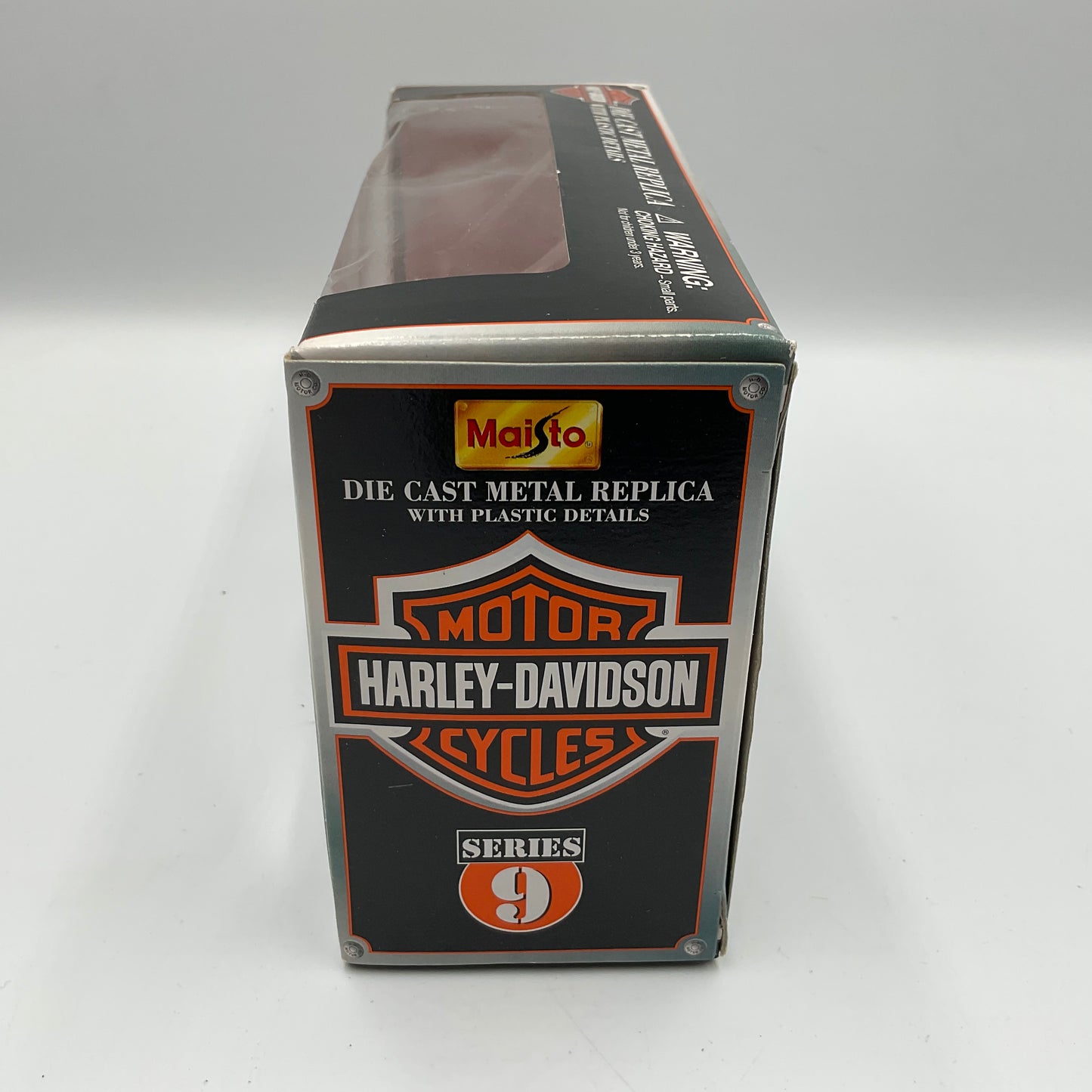Harley Davidson 1:18 Die Cast Model Replica Series 9 in Original Box