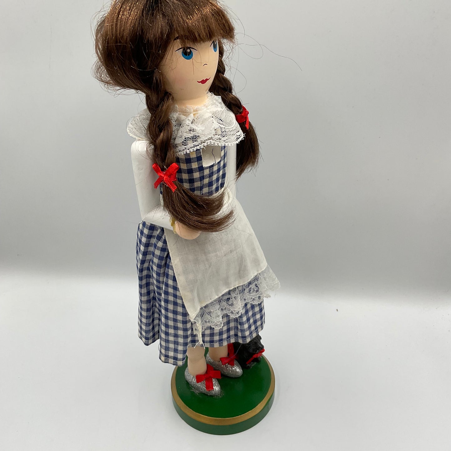 Dorothy And Toto 14 Inch Nutcracker
