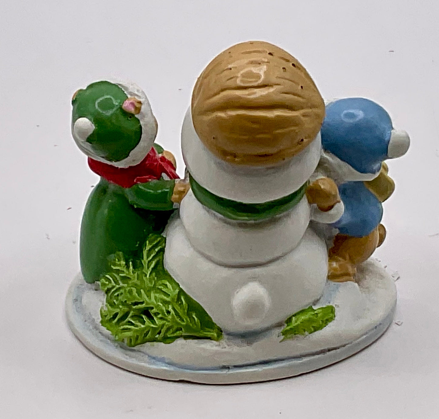 Avon Gift Collection Vintage Forest Friends Snowfall Friends Mini Figurine Christmas Holiday Winter Decor in Original Box