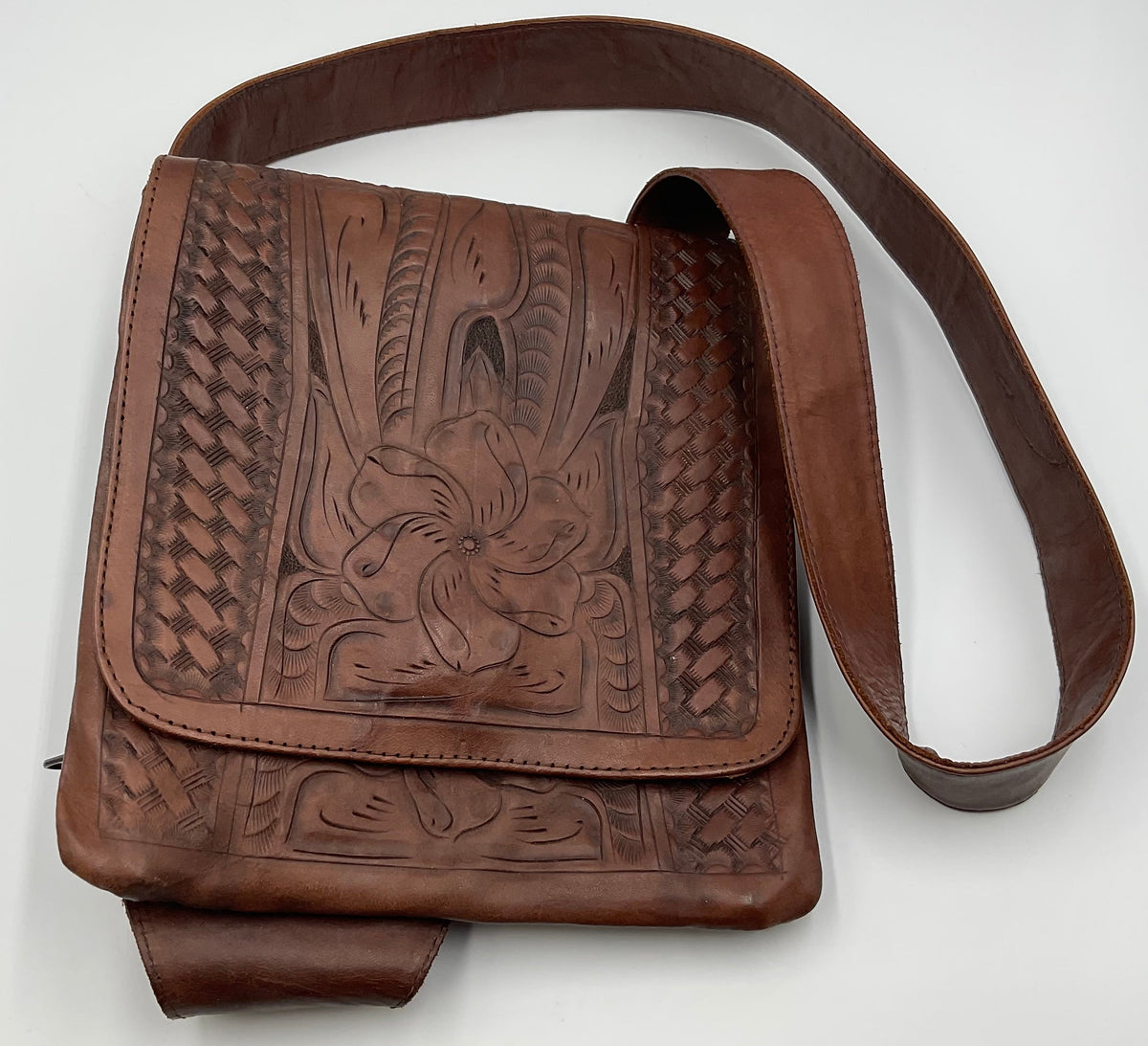 Leaders in Leather Brown Hand Tooled Leather Western Crossbody Messenger Bag
