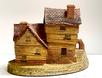 David Winter Cottages Vintage "Market Street" 1980 Handmade & Painted