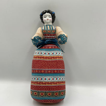 Avon American Heirloom Doll Vintage 1981