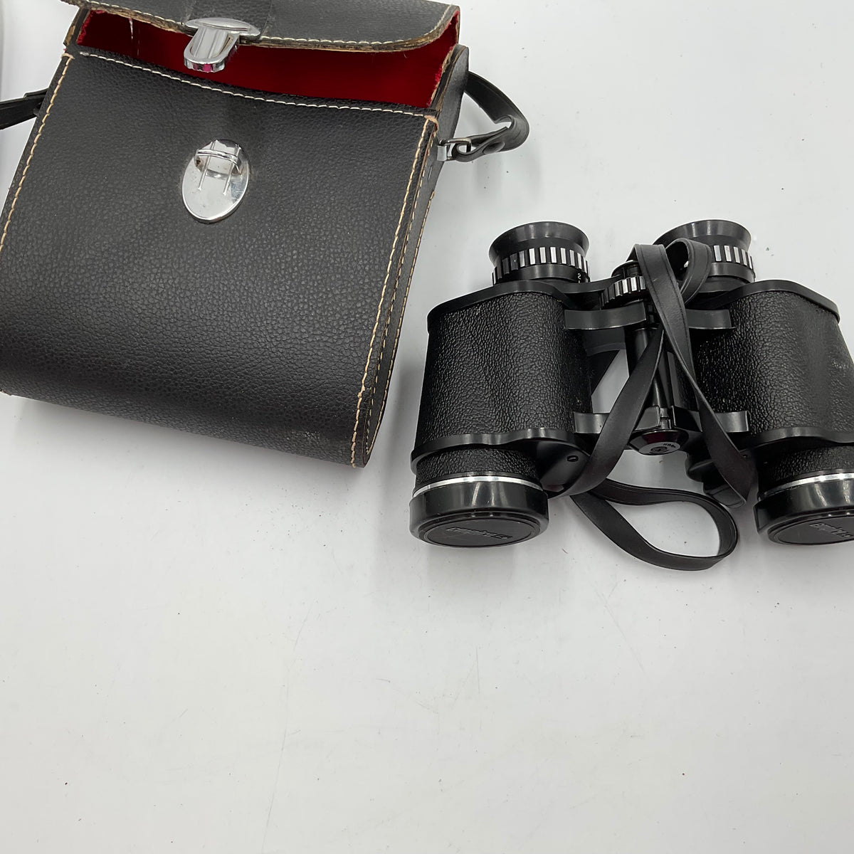 Vintage Empire Model 240 Binoculars In Black Case