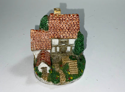 1994 David Winter Gardeners Cottage