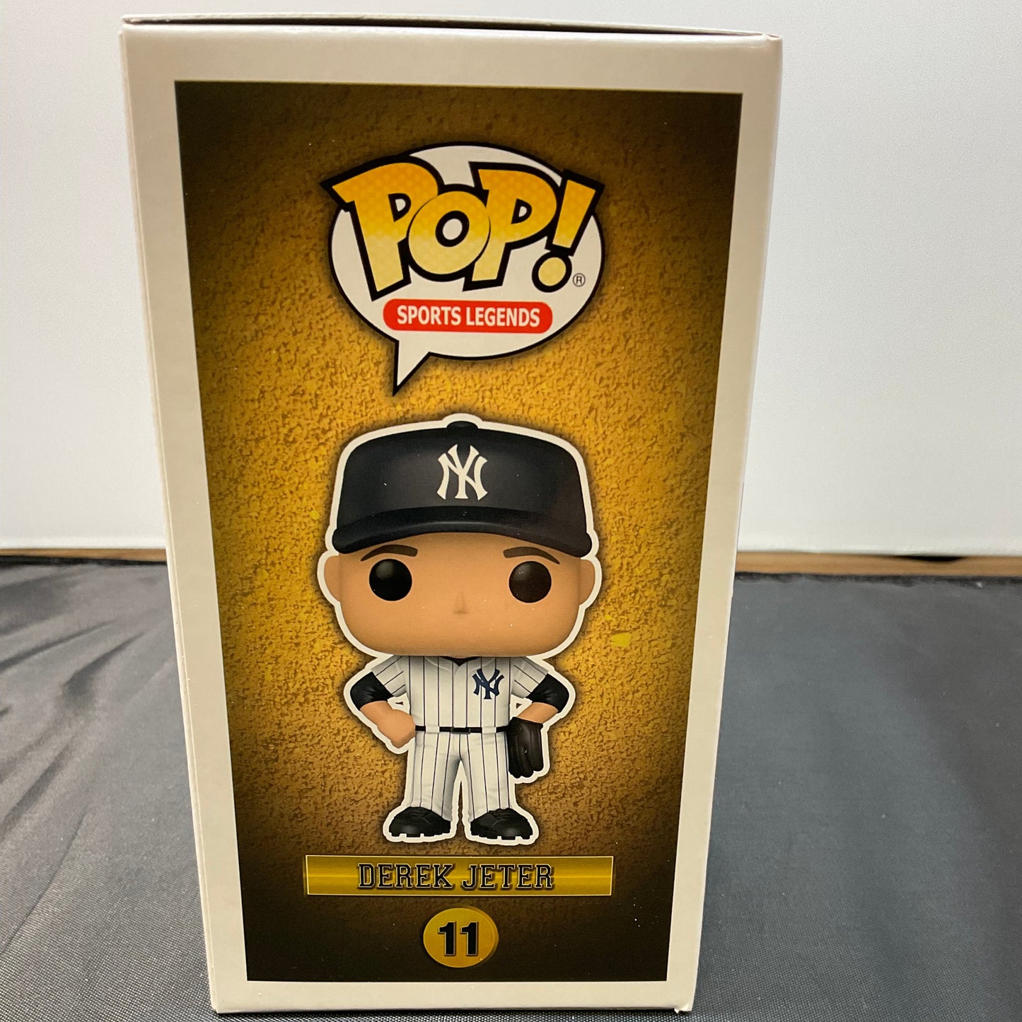 Derek Jeter New York Yankees Funko Pop! Sports Legends #11 Collectible Figurine Box Damage