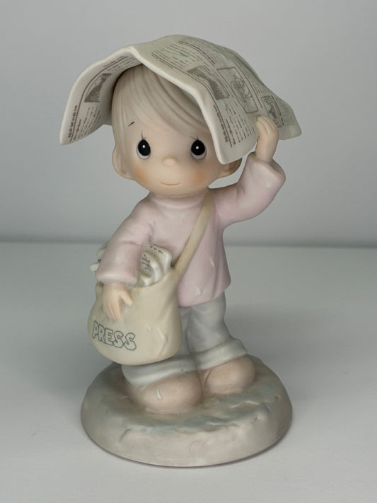 Precious Moments Vintage 1988 Sending You Showers of Blessings Hand Painted Porcelain Collectible Figurine Orig Box Mint