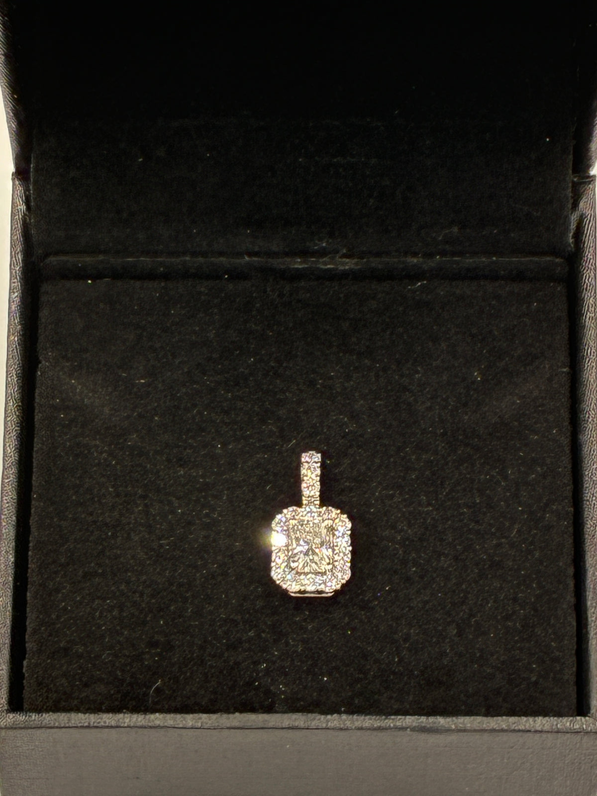14K Gold 2/3 Carat Diamonds 0.40 CT Center Radiant Emerald Cut Pendant RSJ