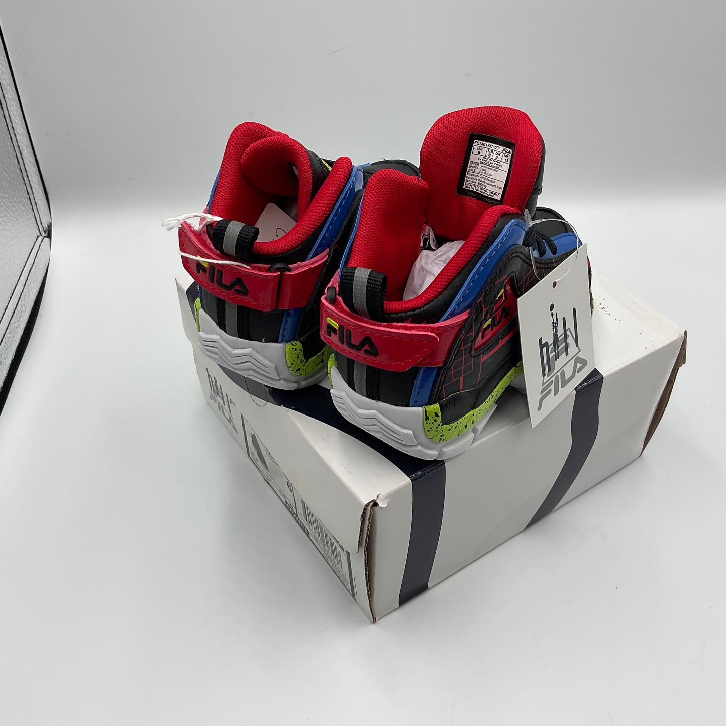 Fila Kids Grant Hill 2 Black Red Boys Shoe Size 6 Infants New with Tags