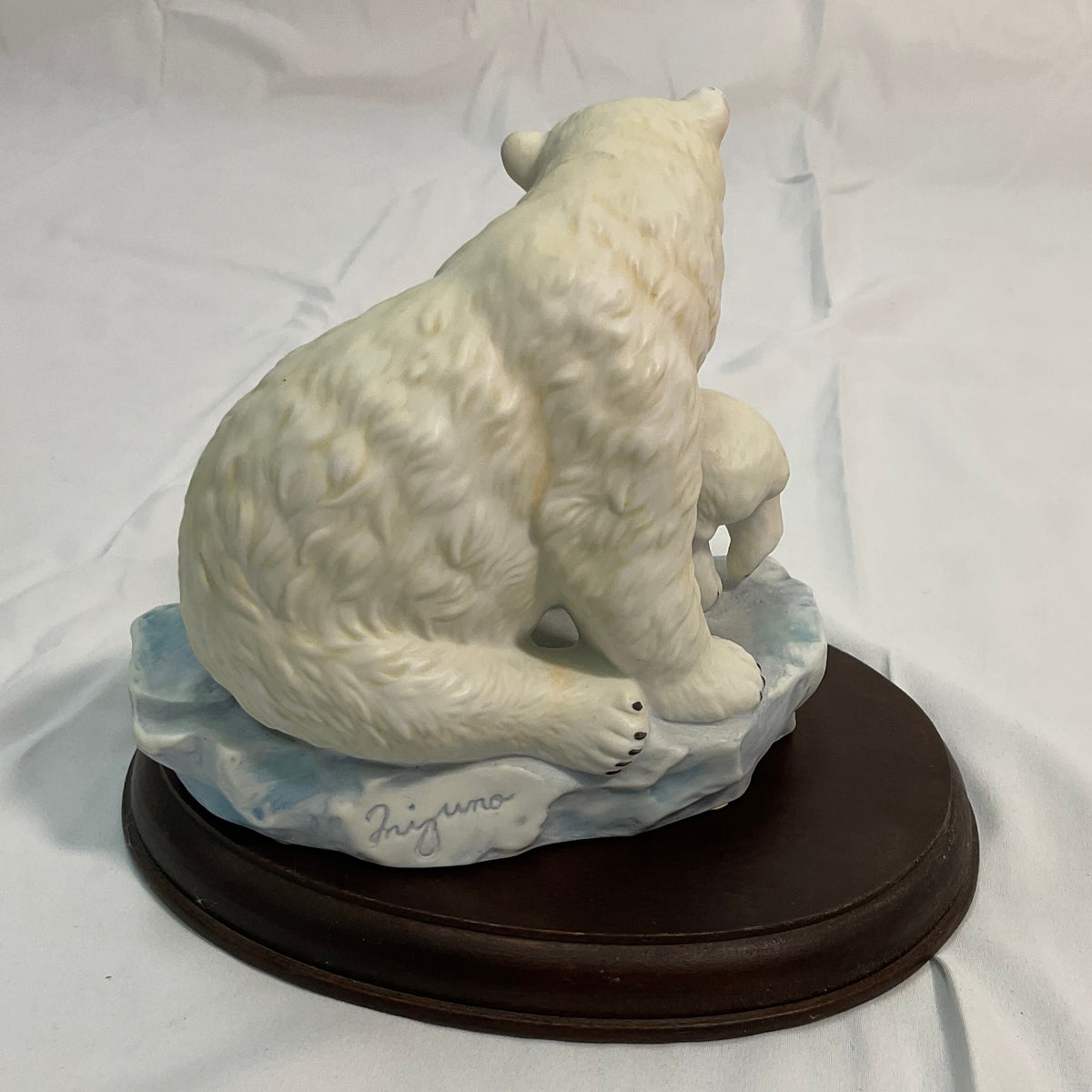 Polar Bear and Cubs Vintage 1993 Masterpiece Porcelain Homco Endangered Species Series