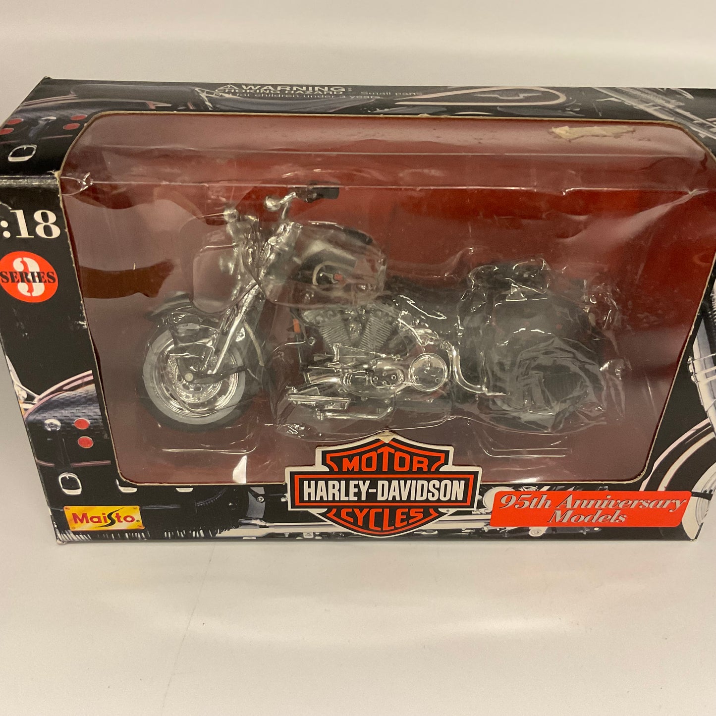 Harley Davidson 95th Anniversary Model Series 3 Die Cast Replica