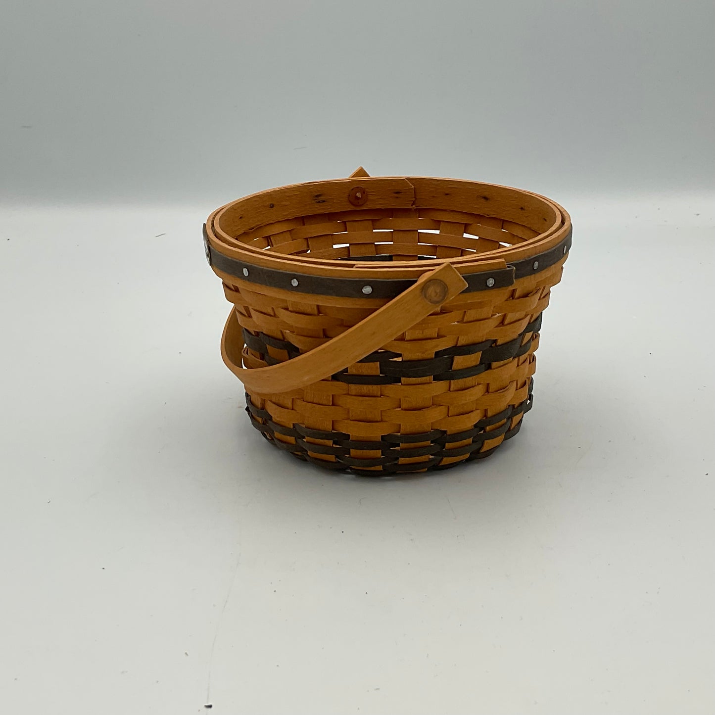 Small Round Wooden Longaberger Apple Basket