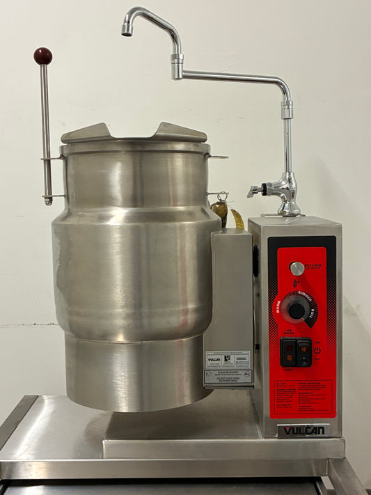 Brand New 2024 Vulcan K6Ett-7 6 Gallon Tilting Electric Steam Jacketed Kettle 7.5kw 208V with Base Table Stand