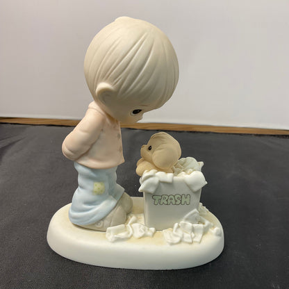 Precious Moments PM-882 "You Just Can't Chuck A Good Friendship" Figurine W/ Box