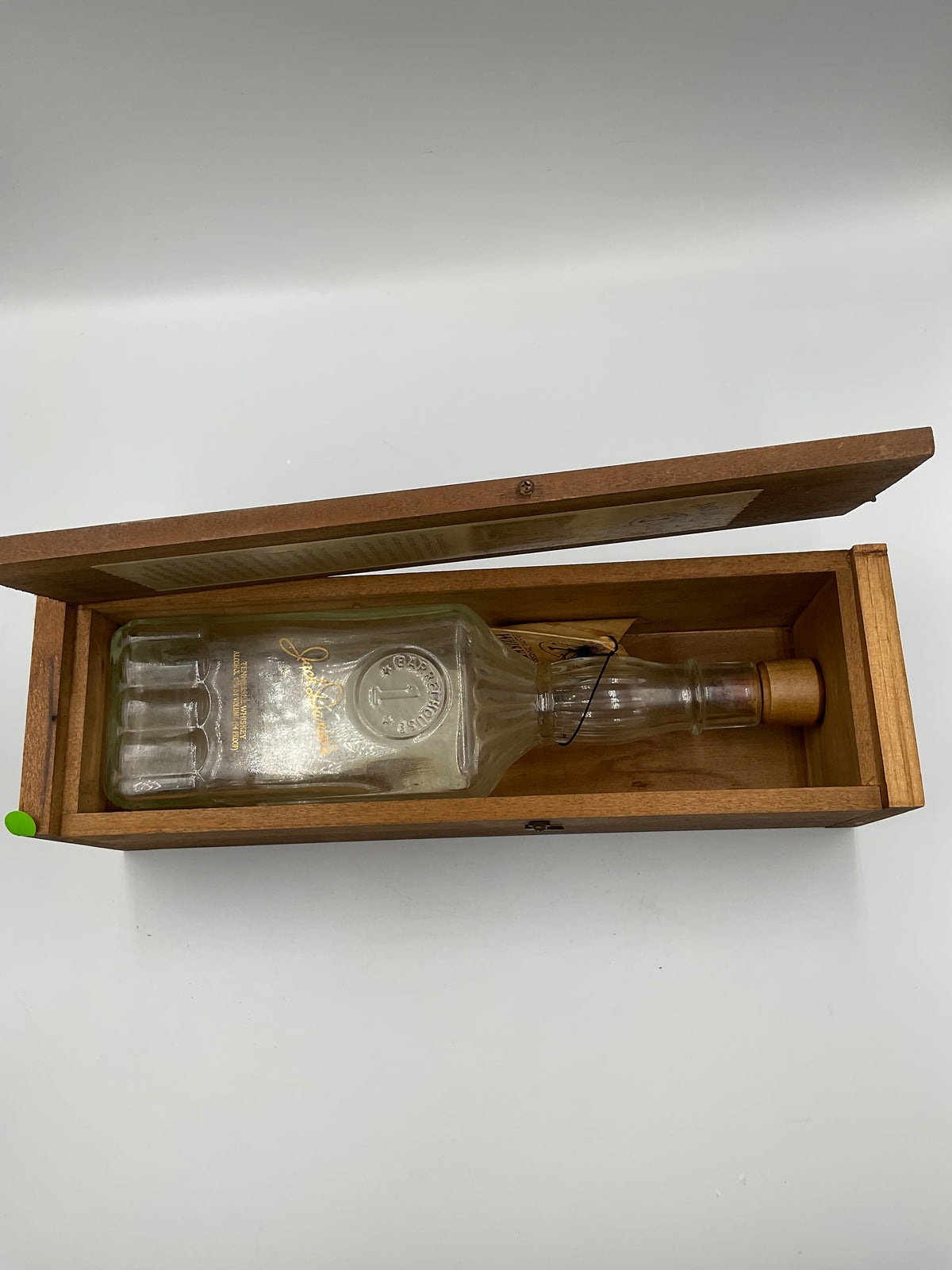 Jack Daniel’s Whisky set with whiskey bottle