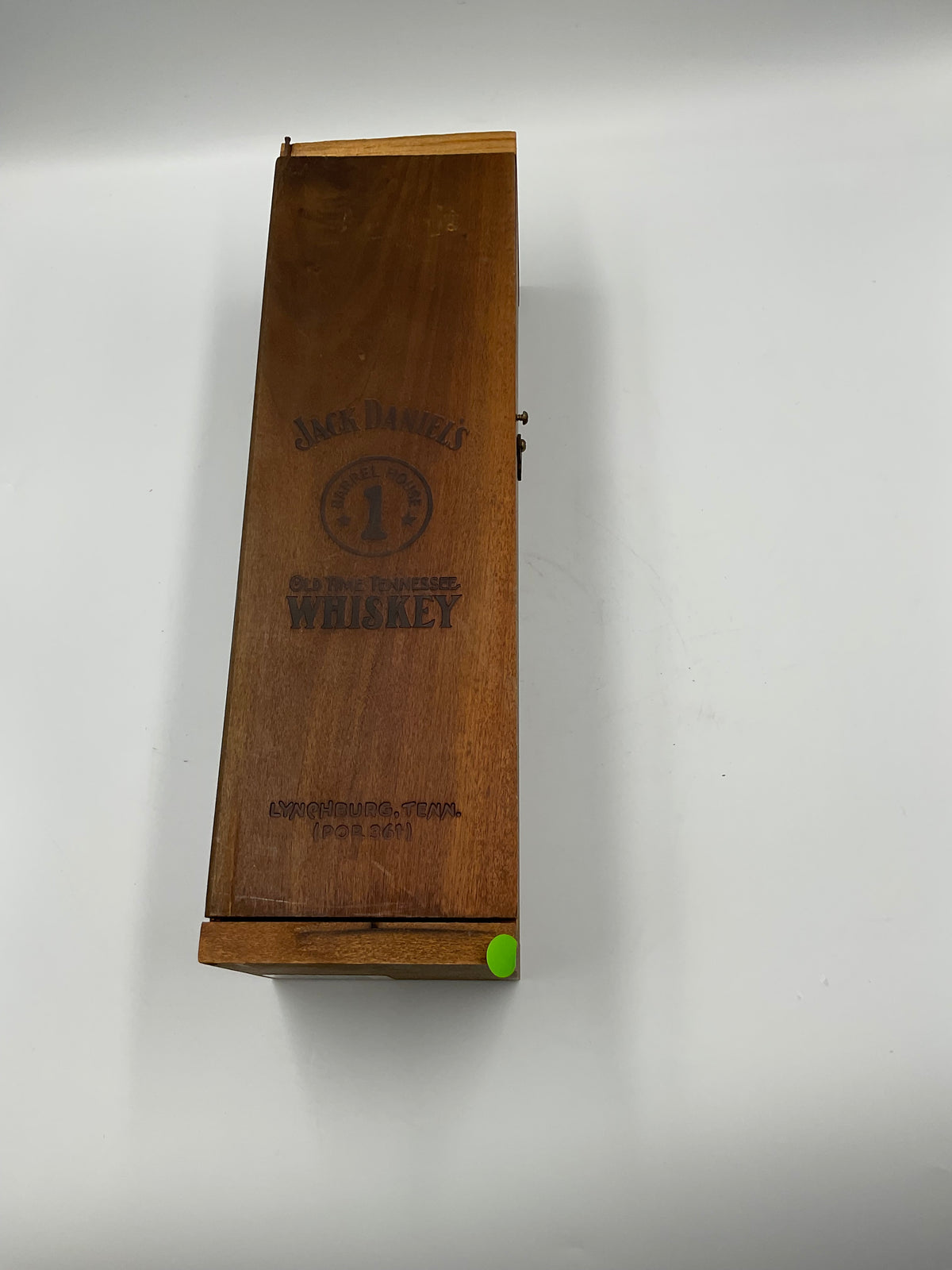 Jack Daniel’s Whisky set with whiskey bottle