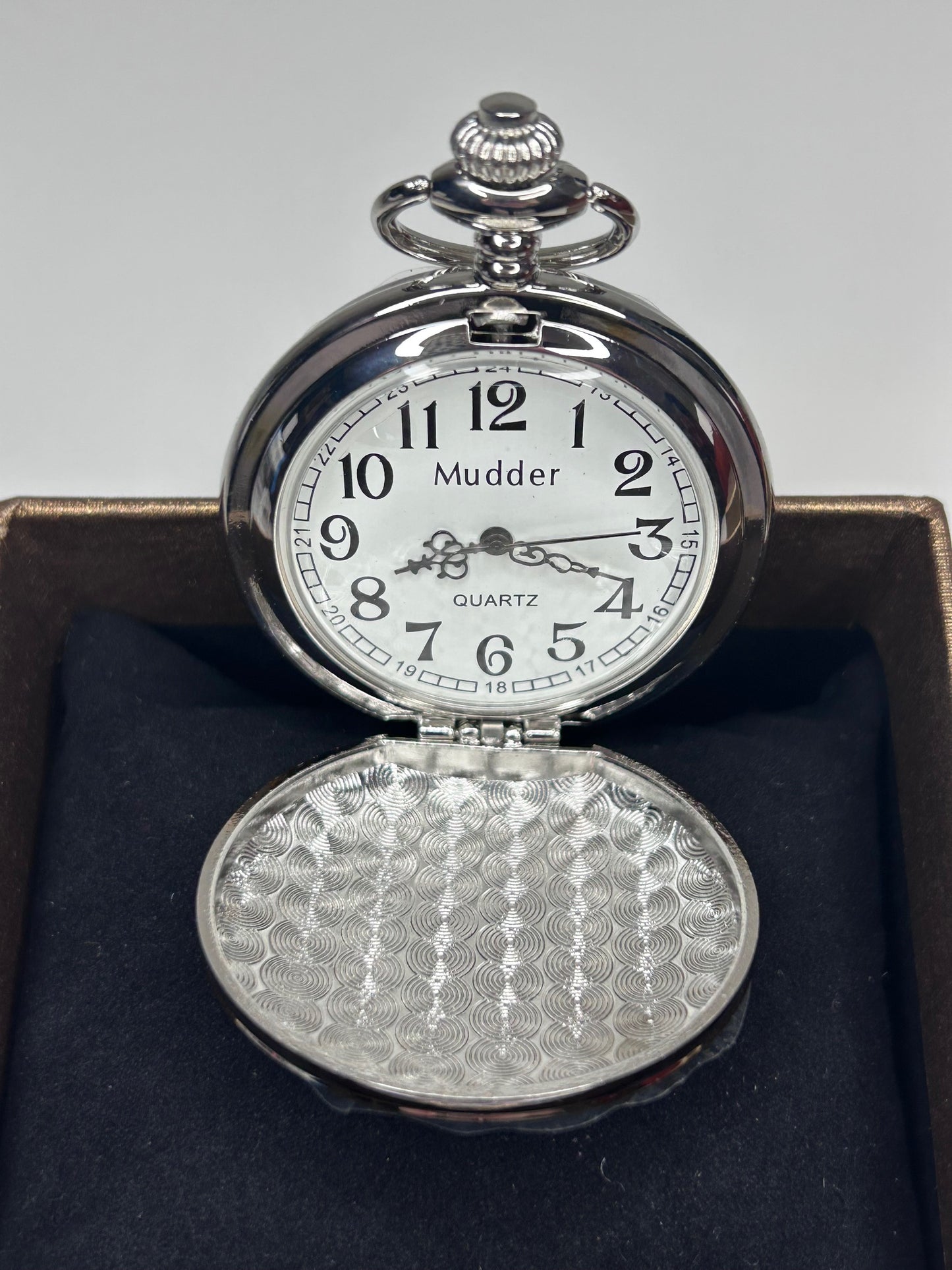 Mudder Pocket Watch Brand New in Box Classic Smooth Vintage Style Silvertone