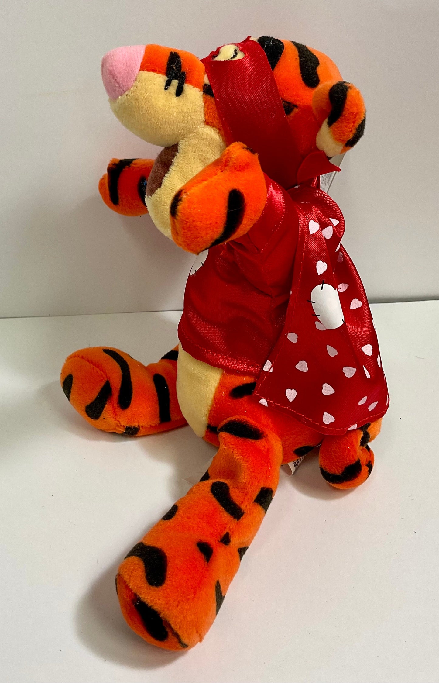 Valentine Superhero Tigger Vintage Winnie the Pooh Bear & Friends Mini Beanbag Beanie Plush Disney Collectible