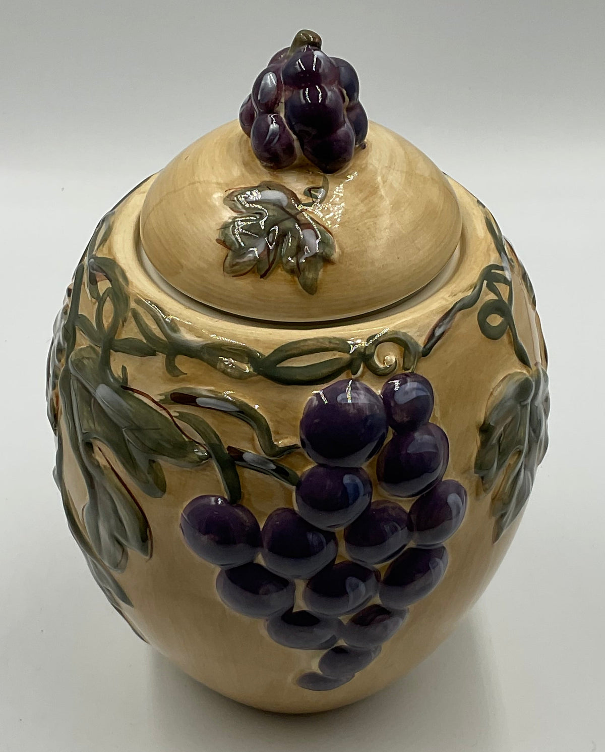 Noble Excellence Meritage Grape Vine Embossed Ceramic Cookie Jar w/ Lid