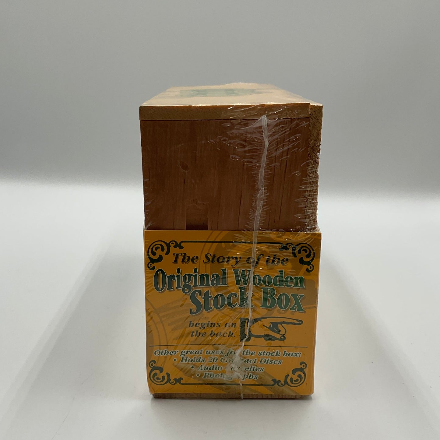 Vintage 1997 Edition Crayola 1903 Stock Box With 72 Crayons New Unopened