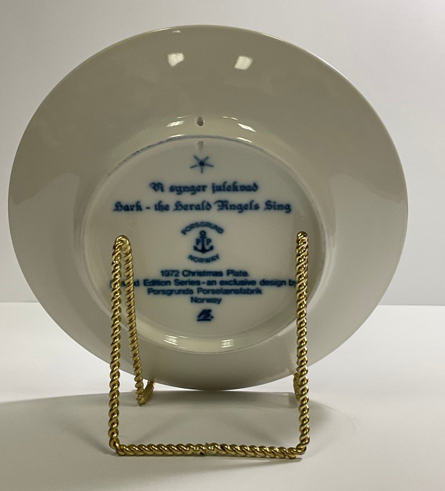Julen Vintage 1972 Norwegian Porsgrund Plate With Original Box