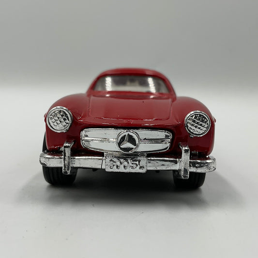1950's 1/40 Scale Model Red Kinsmart Mercedes-Benz 300SL Die-Cast Scale Model Replica Car
