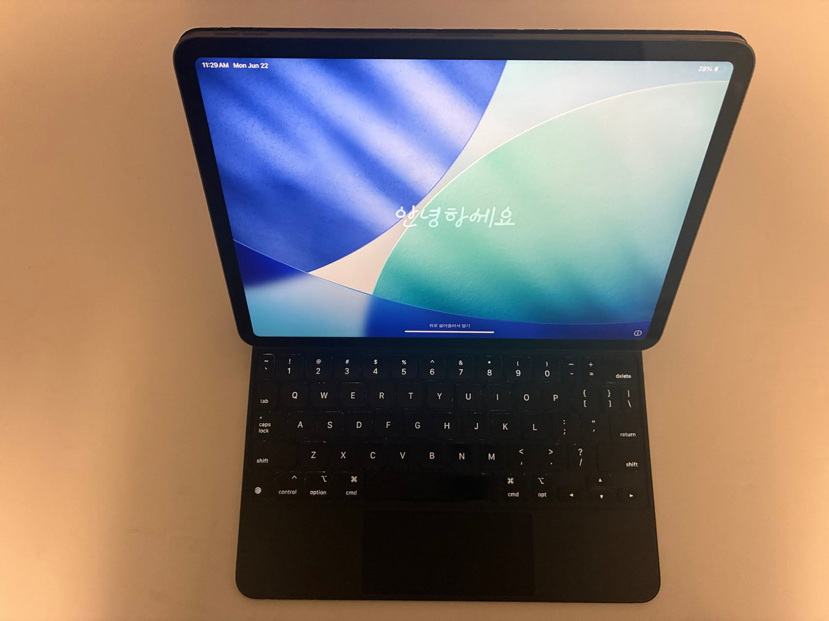 iPad Pro 11-inch 3rd Generation with Magnetic Keyboard (ID:BT002155)